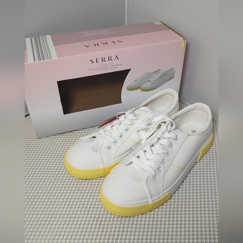 Serra Women's Size 6 Casual Sneakers White/Yellow